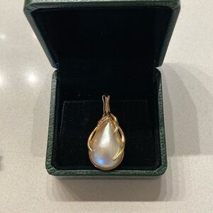 14k gold Mabe Pearl and Diamonds Enhancer Pendant